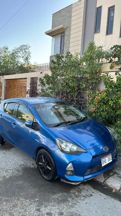 Toyota Aqua 2013 for Sale in Karachi Image-1