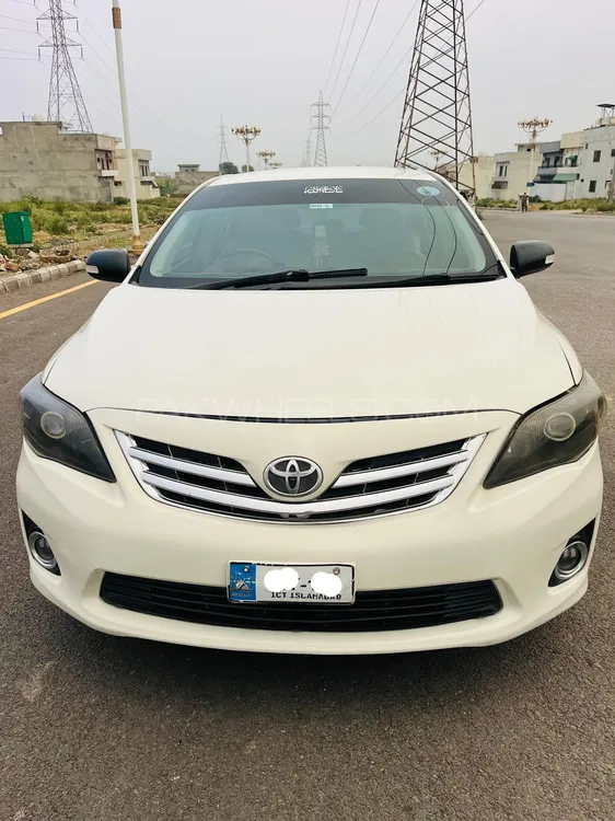Toyota Corolla 2013 for Sale in Islamabad Image-1