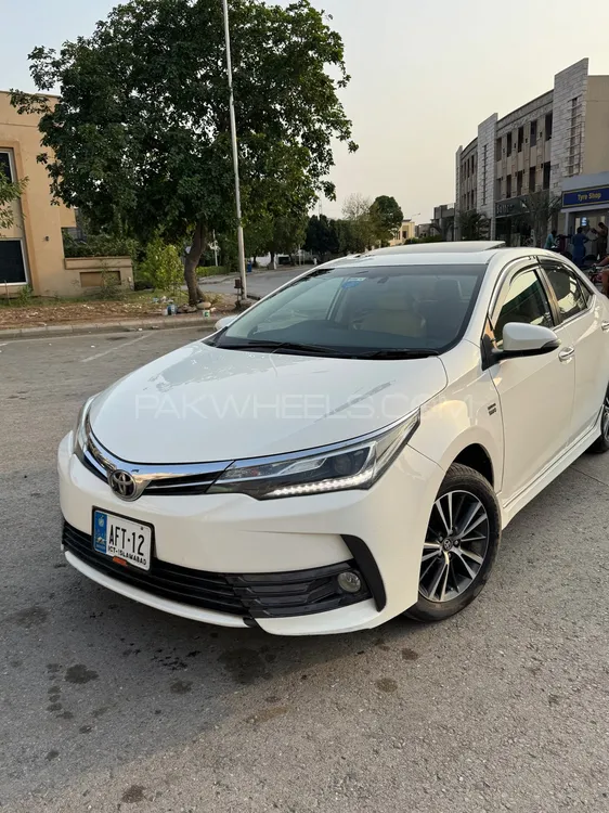 Toyota Corolla 2018 for Sale in Islamabad Image-1