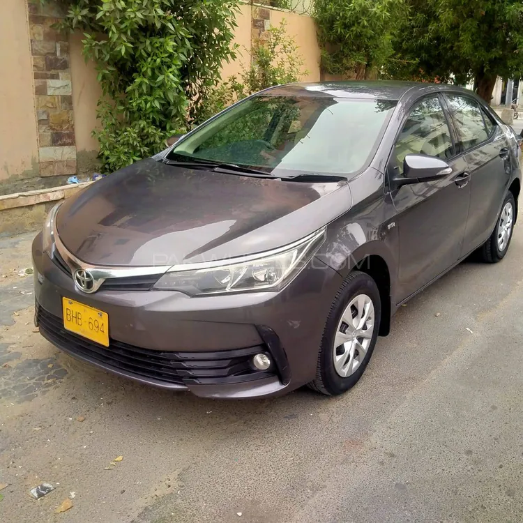 Toyota Corolla 2016 for Sale in Karachi Image-1