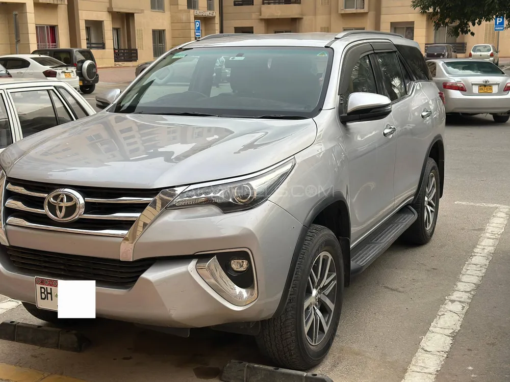 Toyota Fortuner 2020 for Sale in Karachi Image-1