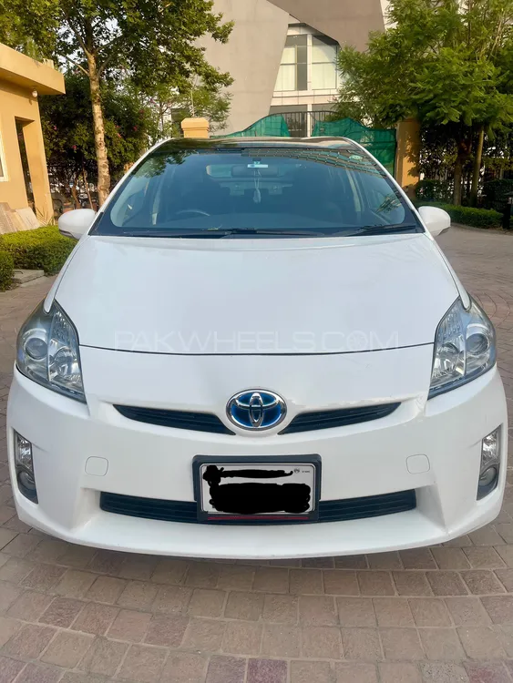 Toyota Prius 2010 for Sale in Islamabad Image-1