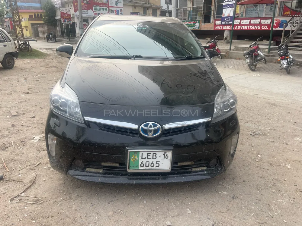 Toyota Prius 2013 for Sale in Gujranwala Image-1