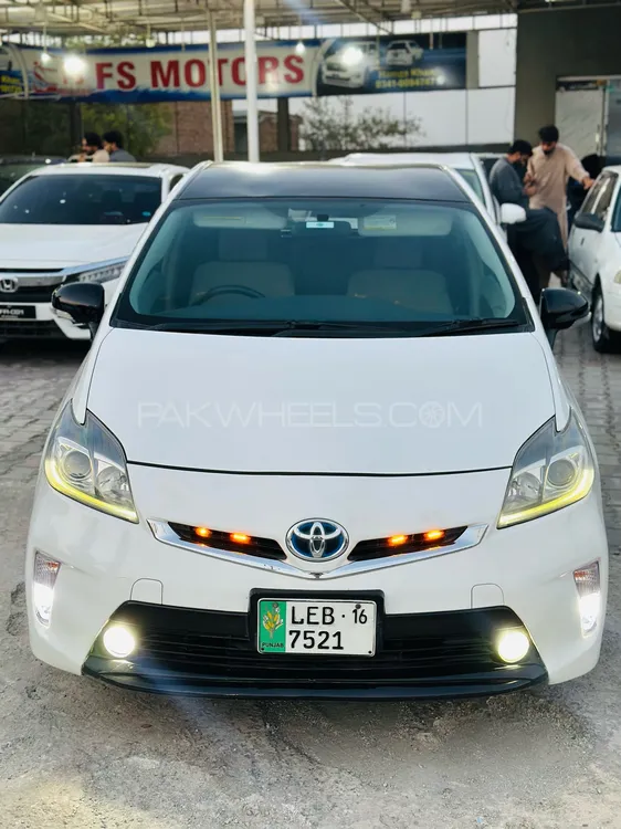 Toyota Prius 2012 for Sale in Peshawar Image-1
