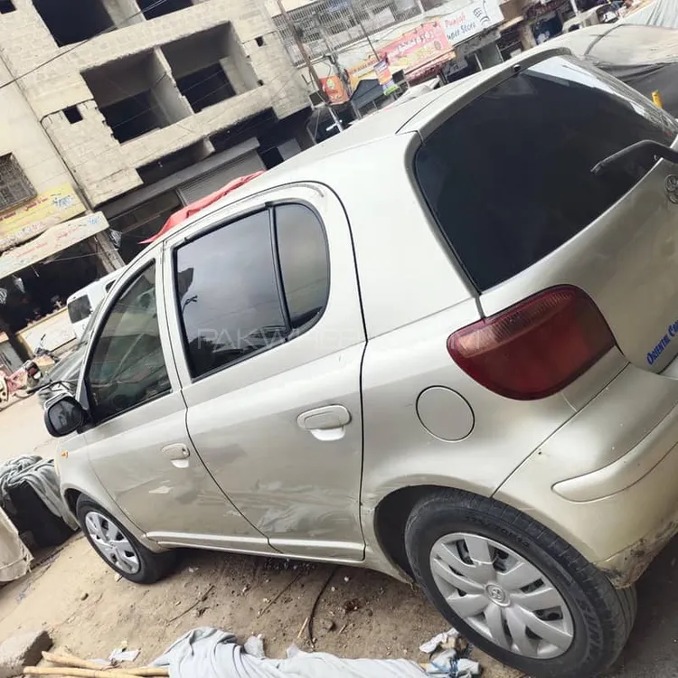 Toyota Vitz 2003 for Sale in Karachi Image-1