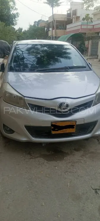 Toyota Vitz 2012 for Sale in Karachi Image-1