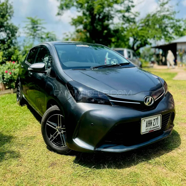 Toyota Vitz 2014 for Sale in Islamabad Image-1