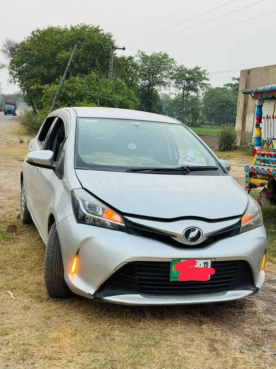 Toyota Vitz 2018 for Sale in Malakwal Image-1