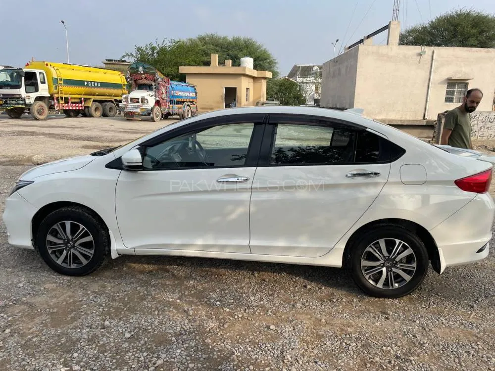 Honda City 2021 for Sale in Islamabad Image-1