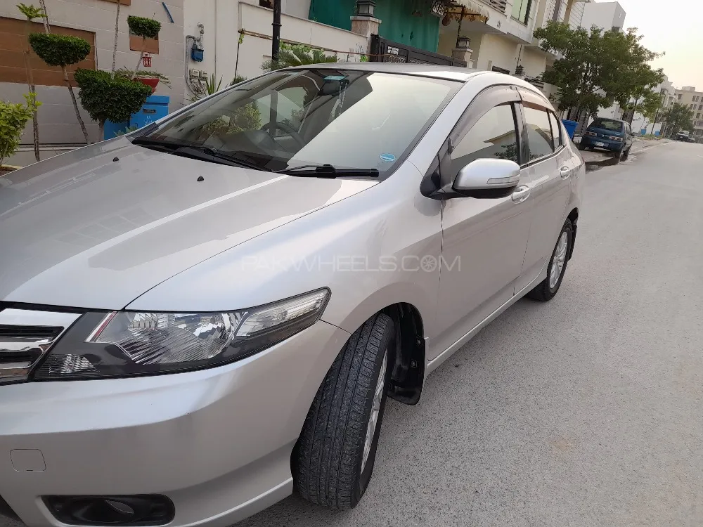 Honda City 2015 for Sale in Islamabad Image-1