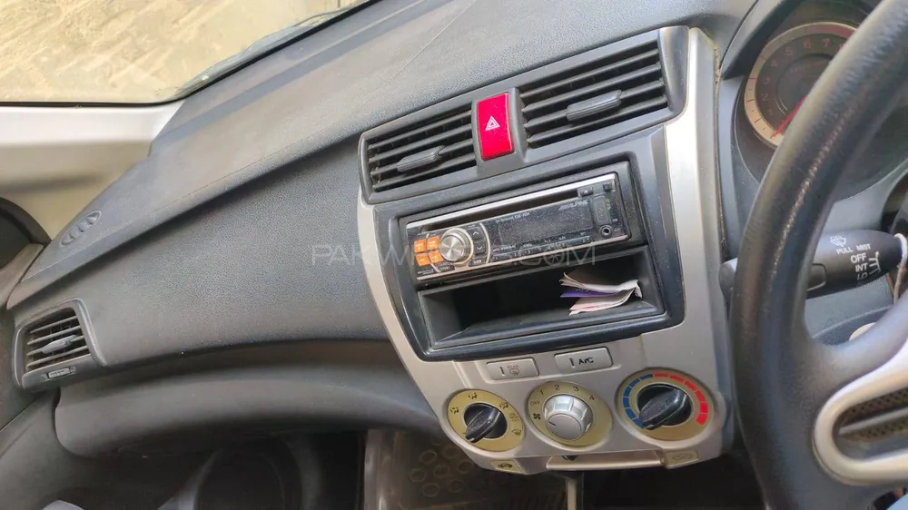 Honda City 2011 for Sale in Karachi Image-1