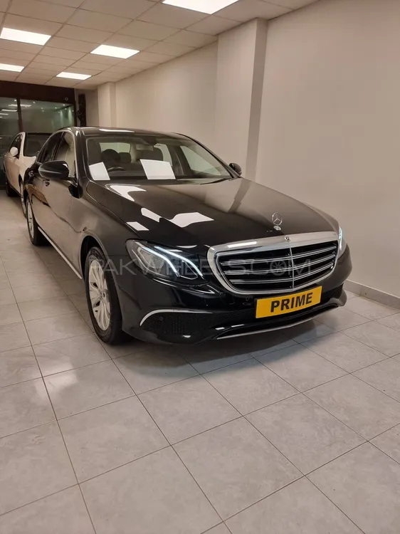Mercedes Benz E Class 2018 for Sale in Karachi Image-1