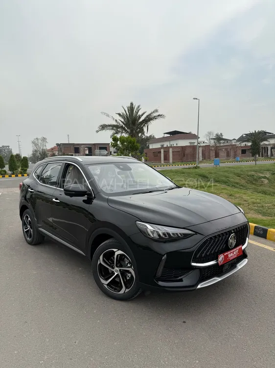 MG HS 2025 for Sale in Sialkot Image-1