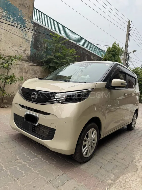Nissan Dayz 2023 for Sale in Sialkot Image-1