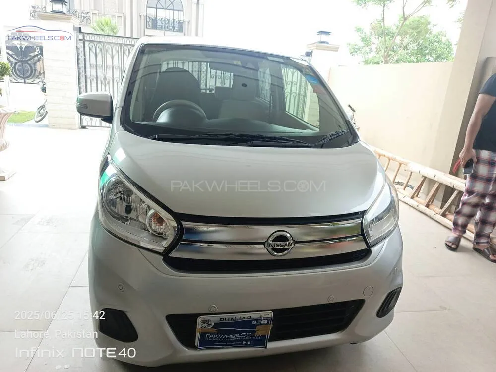 نسان ڈیز 2019 for Sale in لاہور Image-1