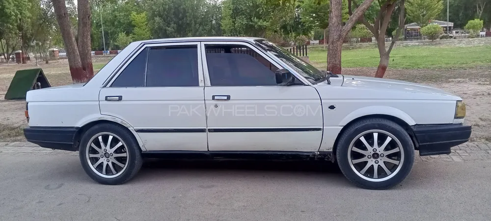 Nissan Sunny 1989 for Sale in Pano Aqil Image-1