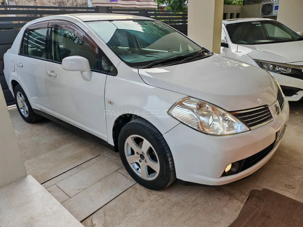 Nissan Tiida 2007 for Sale in Islamabad Image-1