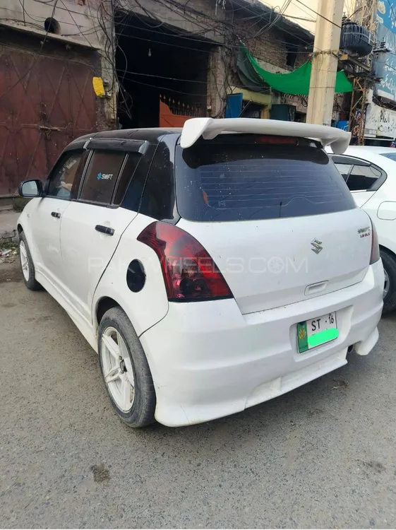 Suzuki Swift 2016 for Sale in Sialkot Image-1