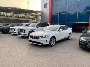 BMW i5 edrive40
Model: 2024
Zero Meter
Unregistered 

*Dewan Import
*Dewan Warranty

Calling and Visiting Hours

Monday to Saturday

11:00 AM to 7:00 PM