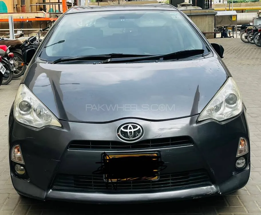 Toyota Aqua 2012 for Sale in Karachi Image-1