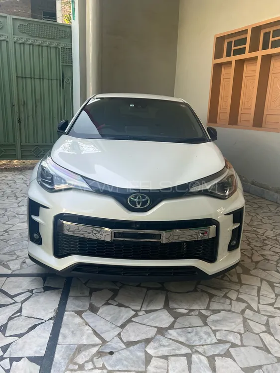 Toyota C-HR 2020 for Sale in Peshawar Image-1