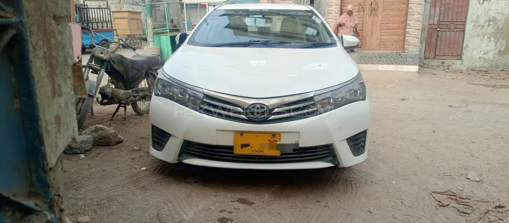 Toyota Corolla 2015 for Sale in Karachi Image-1