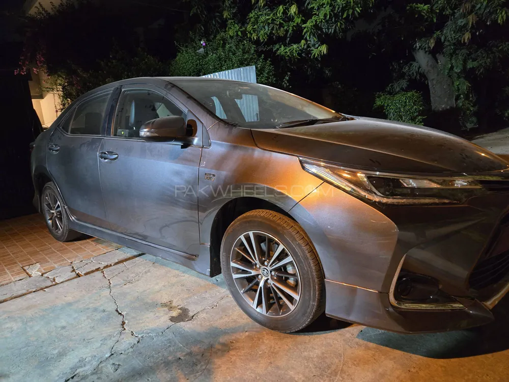 Toyota Corolla 2021 for Sale in Lahore Image-1