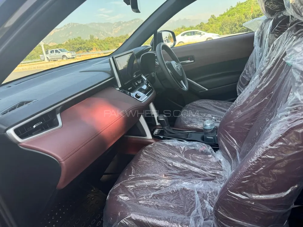 Toyota Corolla Cross 2024 for Sale in Islamabad Image-1