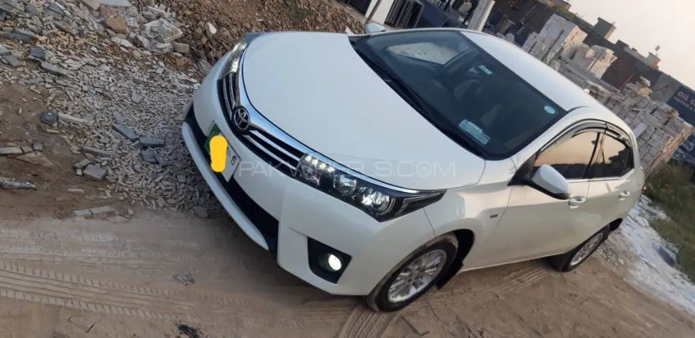 Toyota Corolla 2015 for Sale in Faisalabad Image-1