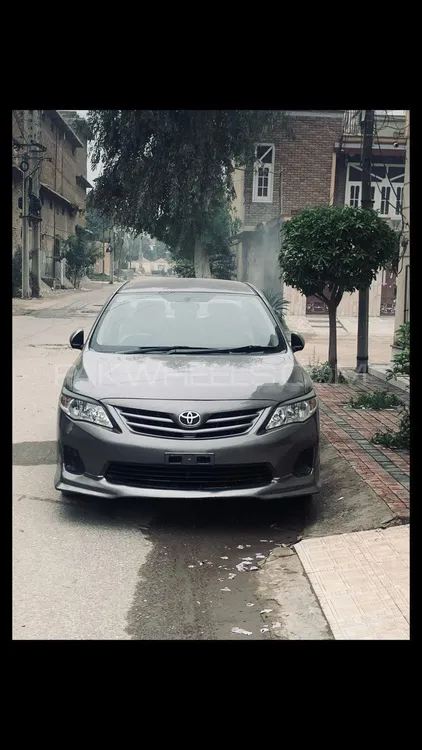 Toyota Corolla 2013 for Sale in Lahore Image-1