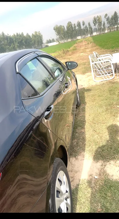 Toyota Corolla 2016 for Sale in Islamabad Image-1