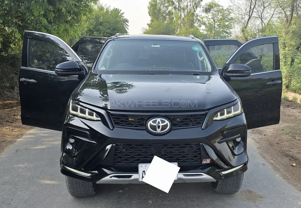 Toyota Fortuner 2021 for Sale in Chichawatni Image-1