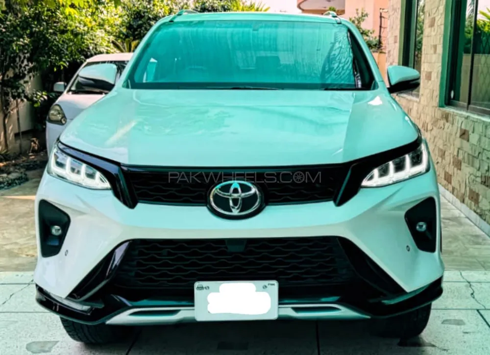 Toyota Fortuner 2023 for Sale in Lahore Image-1