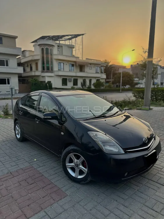 Toyota Prius 2007 for Sale in Islamabad Image-1