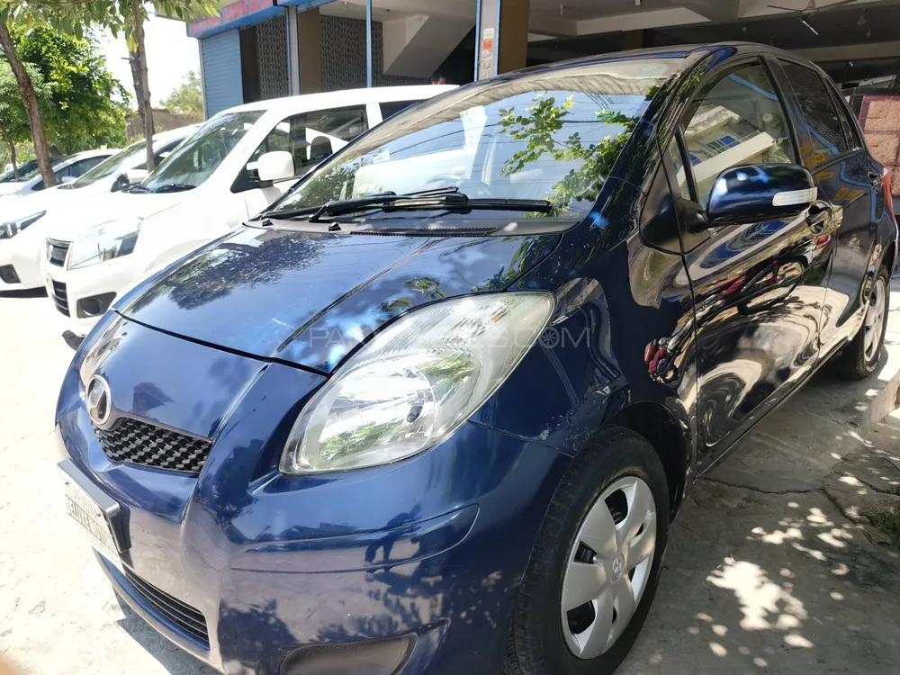 Toyota Vitz 2008 for Sale in Mirpur A.K. Image-1