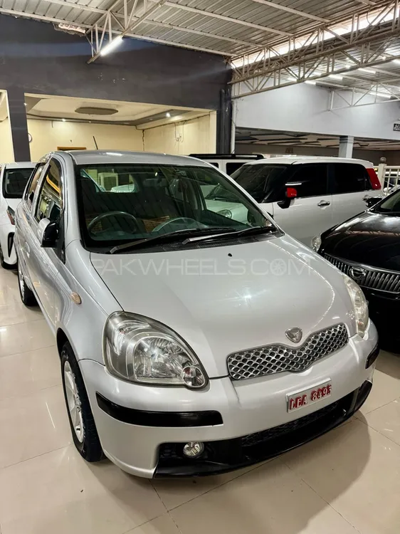 Toyota Vitz 2003 for Sale in Peshawar Image-1