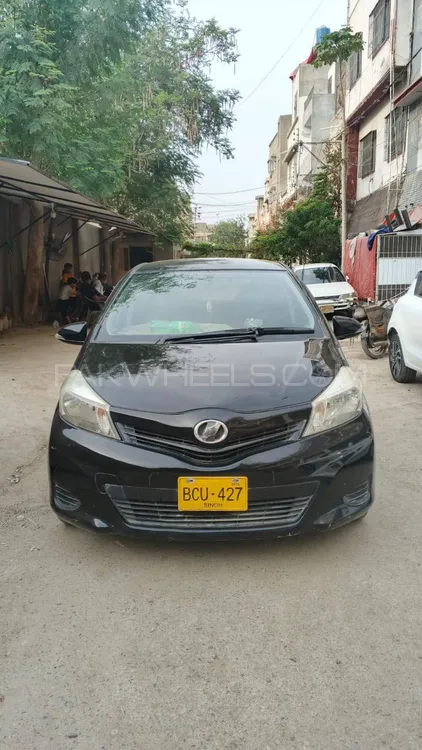 Toyota Vitz 2011 for Sale in Karachi Image-1