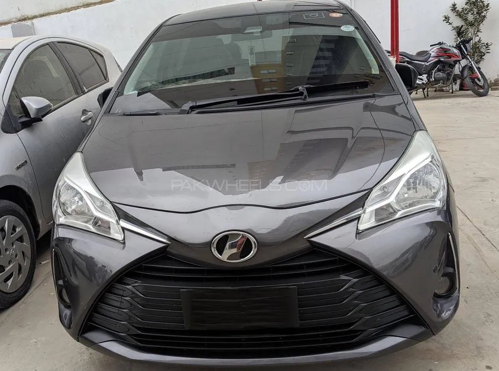 Toyota Vitz 2022 for Sale in Hyderabad Image-1