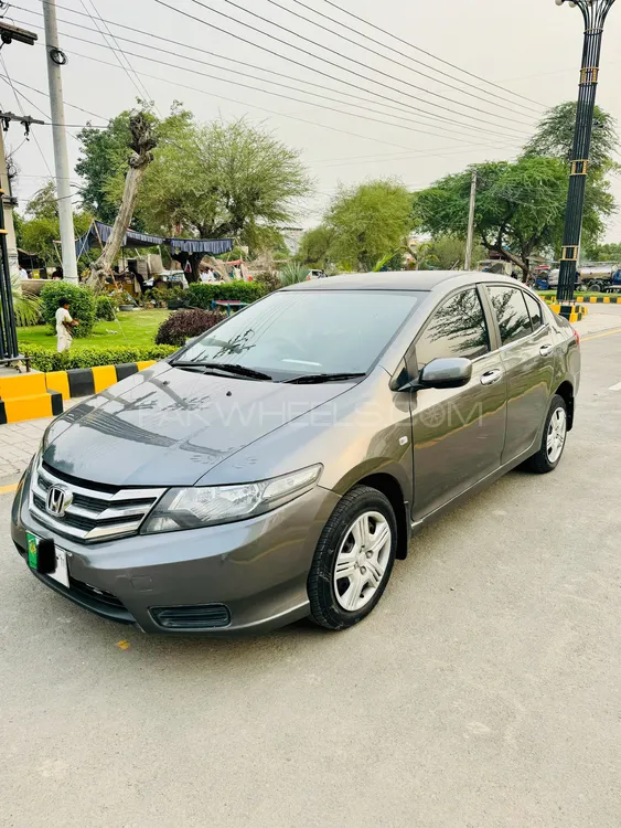 Honda City 2011 for Sale in Burewala Image-1