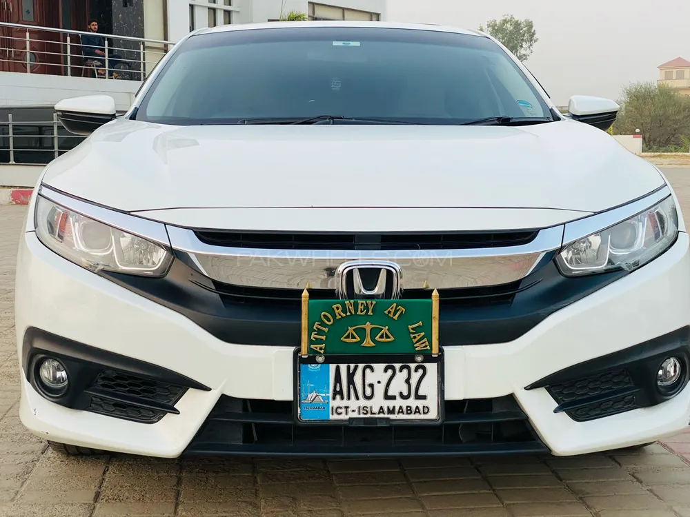 Honda Civic 2018 for Sale in Pattoki Image-1