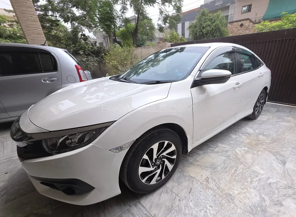 Honda Civic 2019 for Sale in Lahore Image-1