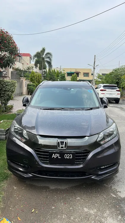 Honda Vezel 2016 for Sale in Lahore Image-1