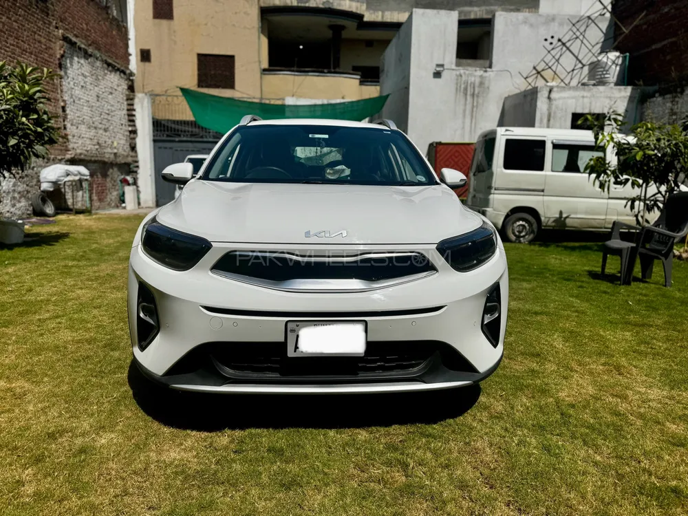 KIA Stonic 2024 for Sale in Sialkot Image-1