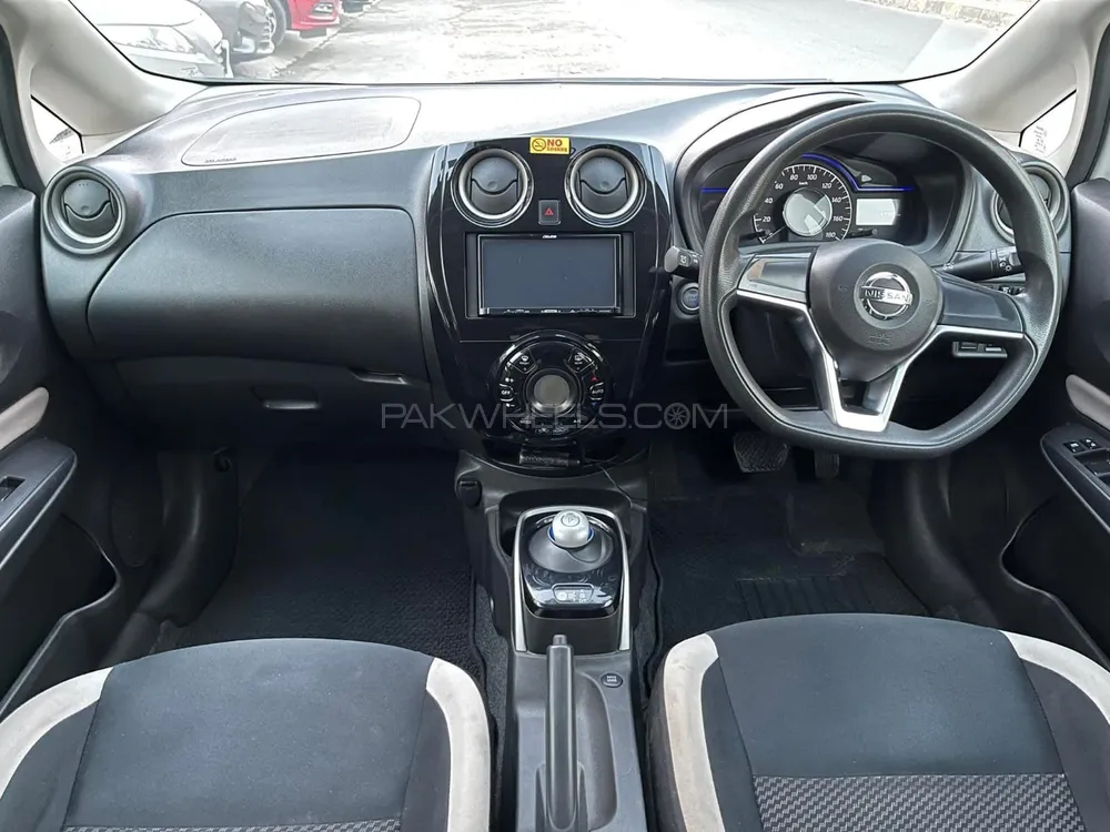 Nissan Note 2018 for Sale in Faisalabad Nissan Note 2018 for Sale in Faisalabad Image-5