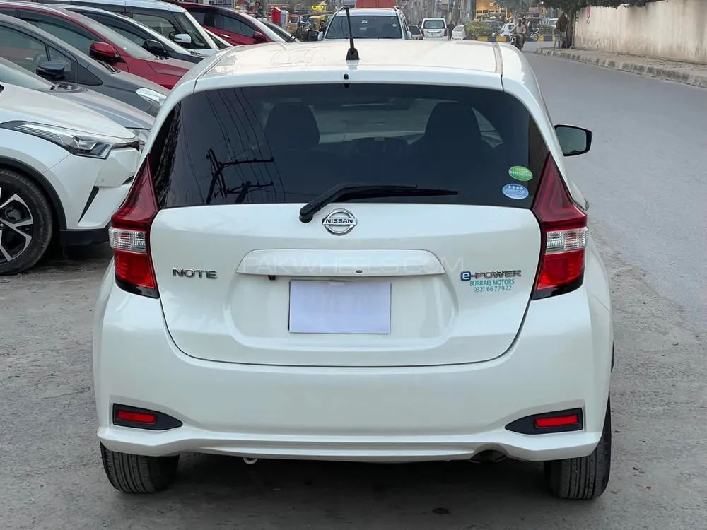 Nissan Note 2018 for Sale in Faisalabad Nissan Note 2018 for Sale in Faisalabad Image-3