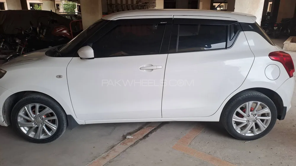 Suzuki Swift 2023 for Sale in Karachi Image-1
