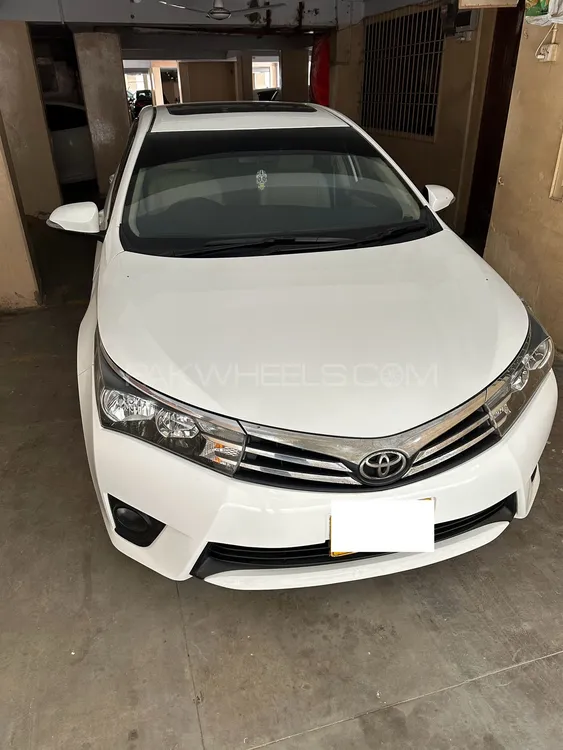 Toyota Corolla 2015 for Sale in Karachi Image-1