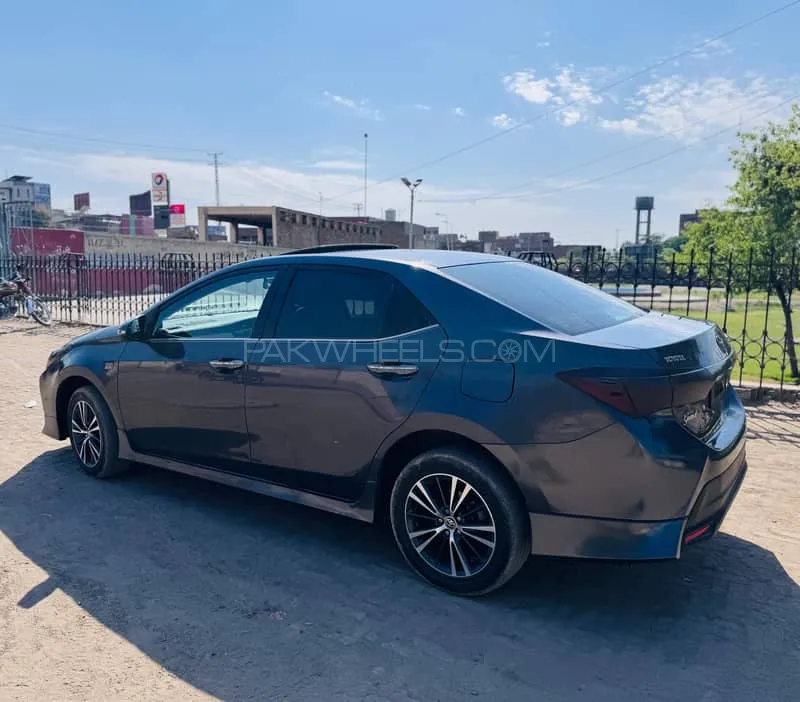 Toyota Corolla 2017 for Sale in Chichawatni Image-1
