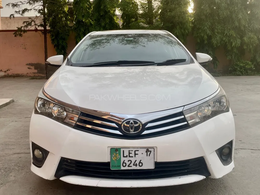 Toyota Corolla 2017 for Sale in Lahore Image-1