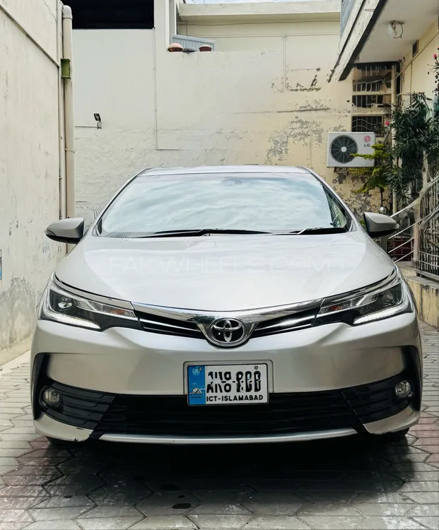 Toyota Corolla 2018 for Sale in Islamabad Image-1